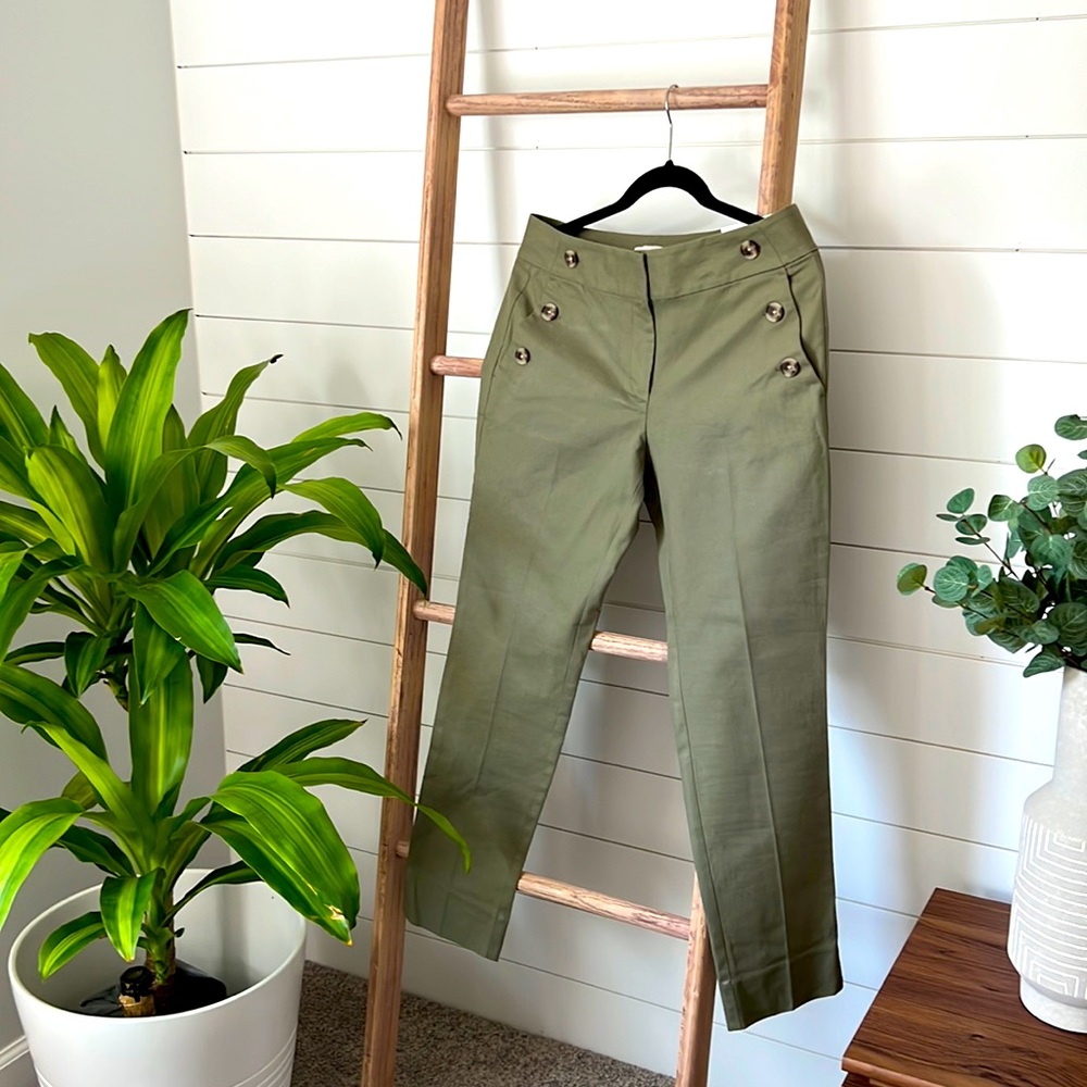 Loft Skinny Ankle slim through hip and thigh.